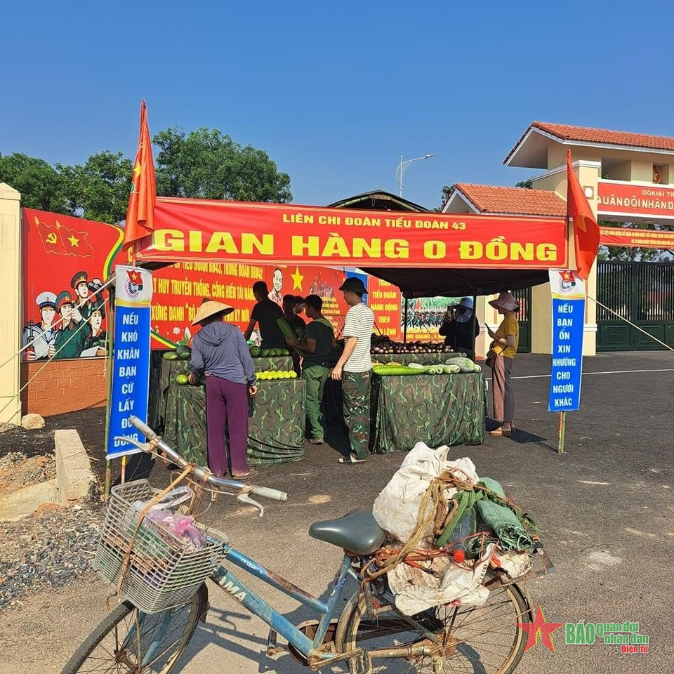 “Gian hàng 0 đồng” gắn kết tình quân, dân